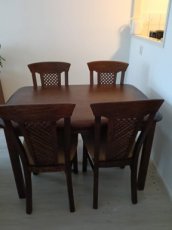 A1 eetkamertafel met 4 stoelen