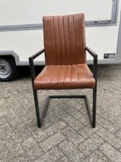 Stoel met armleuning